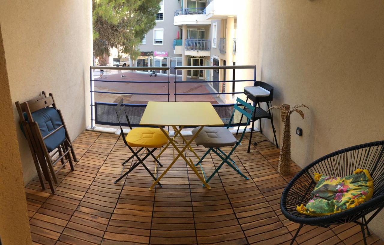 Charmant F2 à Port-Fréjus 2/4 personnes Exterior foto