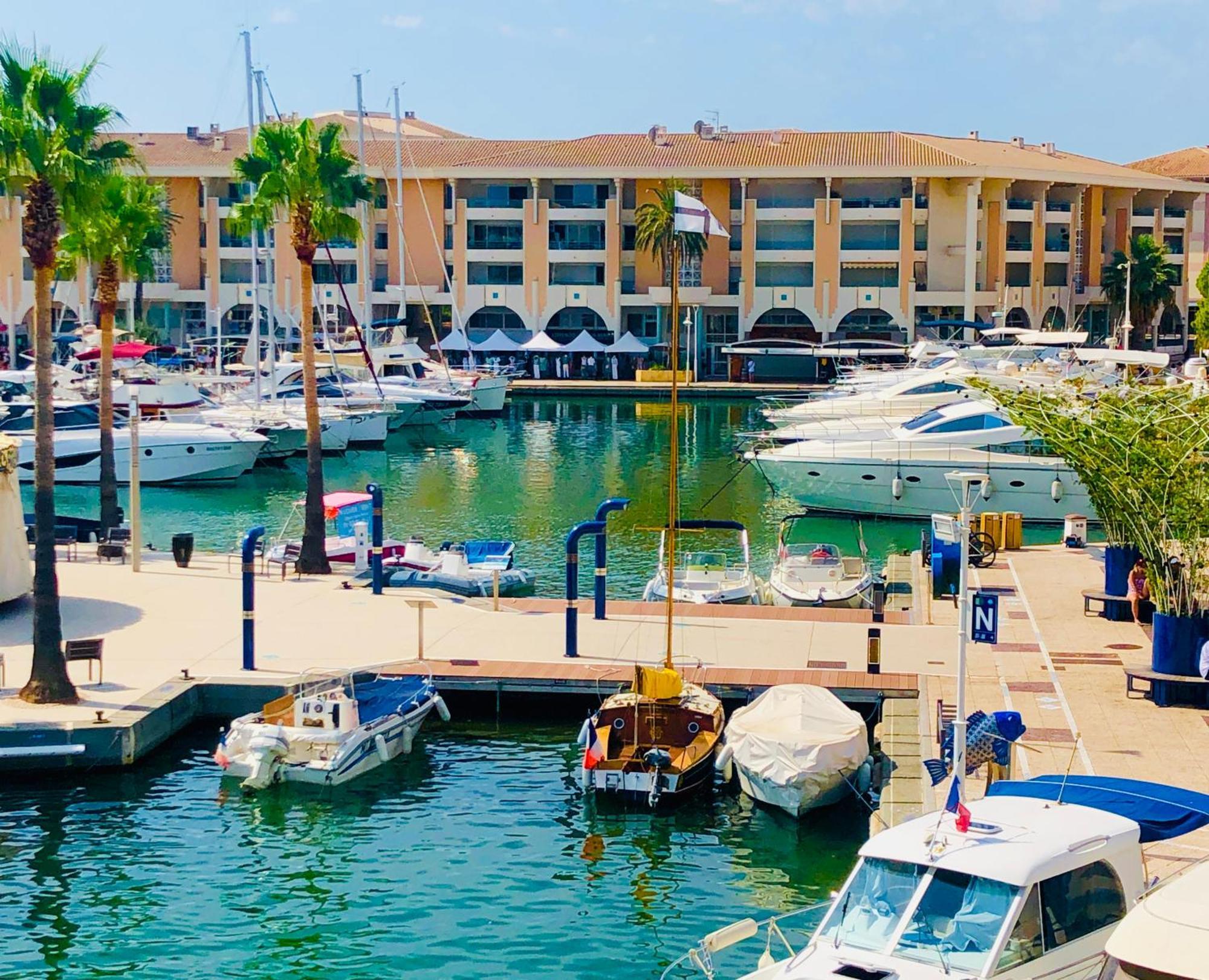 Charmant F2 à Port-Fréjus 2/4 personnes Exterior foto